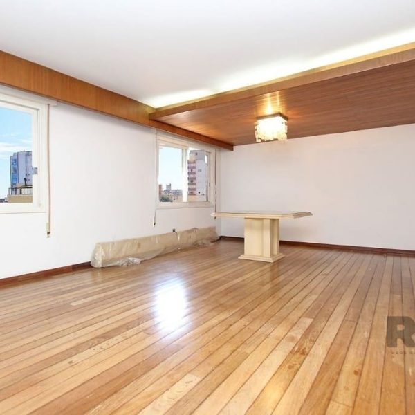 Apartamento à venda com 148m², 3 quartos, 1 suíte, 2 vagas no bairro Rio Branco em Porto Alegre - Foto 1