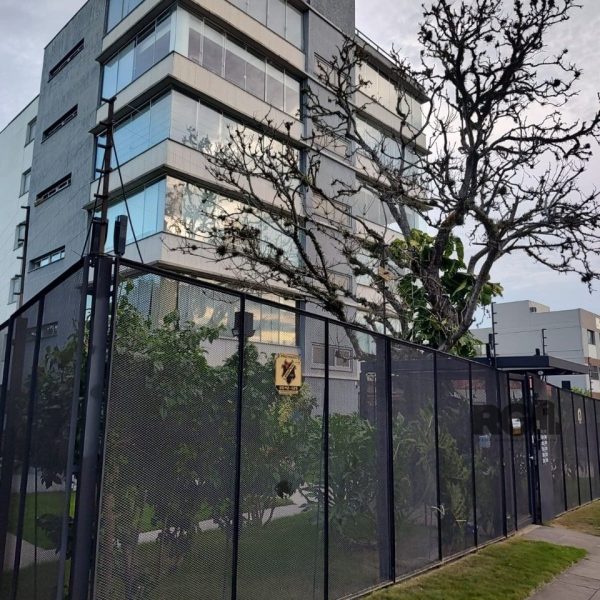 Apartamento à venda com 121m², 3 quartos, 1 suíte, 2 vagas no bairro Menino Deus em Porto Alegre - Foto 1