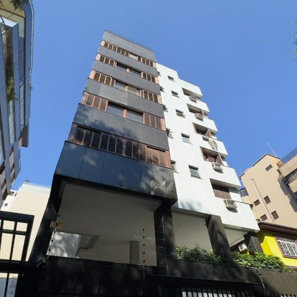 Apartamento à venda com 138m², 4 quartos, 1 suíte, 2 vagas no bairro Petrópolis em Porto Alegre - Foto 1