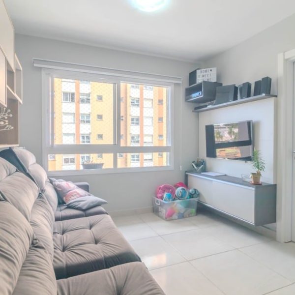 Apartamento à venda com 40m², 1 quarto, 1 vaga no bairro Partenon em Porto Alegre - Foto 1