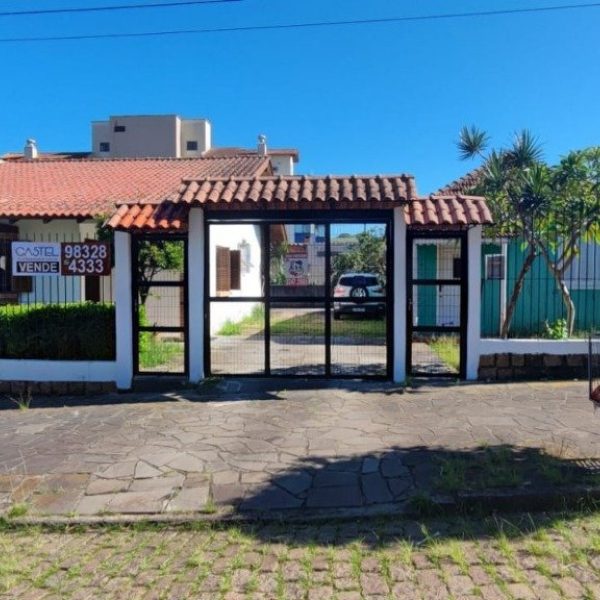 Casa à venda com 100m², 2 quartos, 6 vagas no bairro Cristal em Porto Alegre - Foto 1