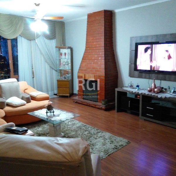 Cobertura à venda com 323m², 3 quartos, 1 suíte no bairro Partenon em Porto Alegre - Foto 1