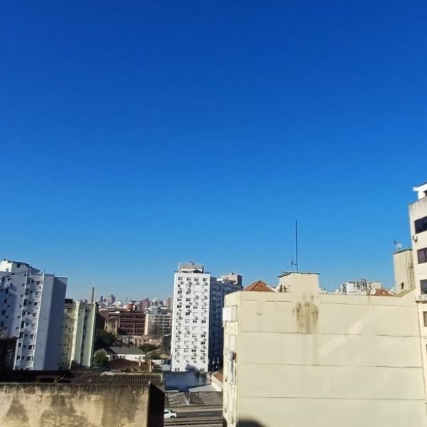 Apartamento à venda com 78m², 3 quartos, 1 suíte no bairro Centro Histórico em Porto Alegre - Foto 1