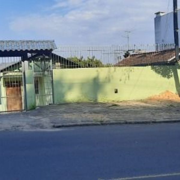 Casa à venda com 97m², 6 quartos, 1 suíte, 3 vagas no bairro Ipanema em Porto Alegre - Foto 1