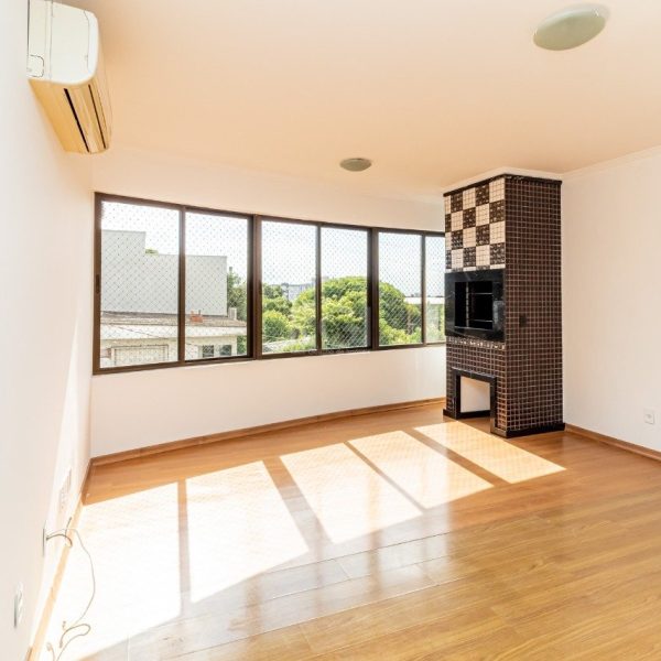 Apartamento à venda com 84m², 2 quartos, 1 suíte, 1 vaga no bairro Vila Ipiranga em Porto Alegre - Foto 1