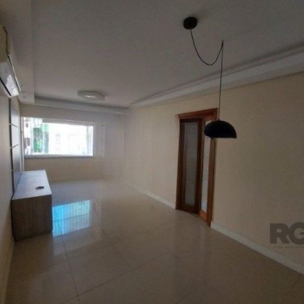 Apartamento à venda com 71m², 2 quartos, 1 vaga no bairro Santana em Porto Alegre - Foto 1