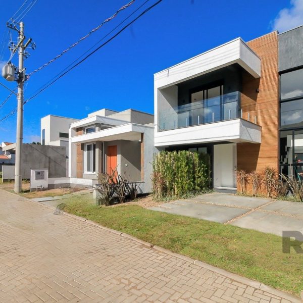 Casa Condominio à venda com 167m², 3 quartos, 3 suítes, 2 vagas no bairro Ipanema em Porto Alegre - Foto 1