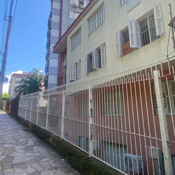 Apartamento à venda com 76m², 3 quartos no bairro Floresta em Porto Alegre - Foto 1