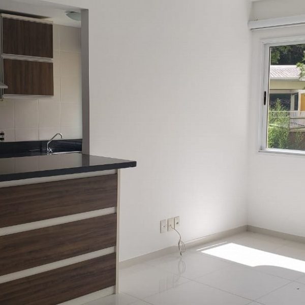 Apartamento à venda com 66m², 3 quartos, 1 suíte, 1 vaga no bairro Partenon em Porto Alegre - Foto 1