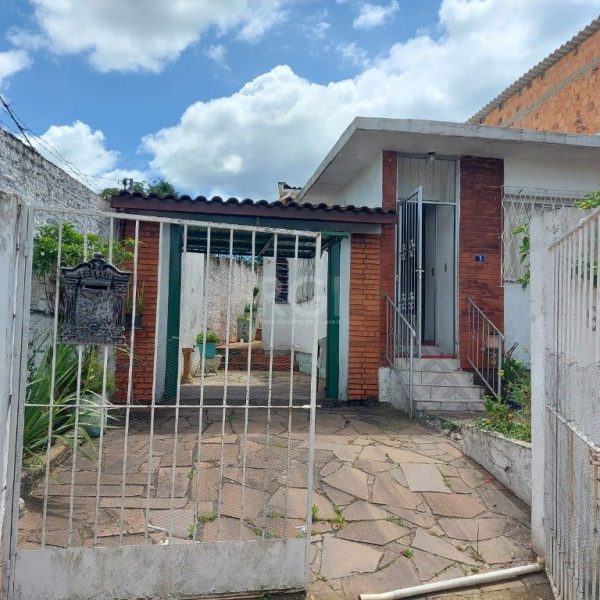 Casa à venda com 66m², 2 quartos, 2 vagas no bairro Santa Tereza em Porto Alegre - Foto 1