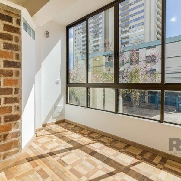 Apartamento à venda com 135m², 4 quartos, 4 suítes, 1 vaga no bairro Menino Deus em Porto Alegre - Foto 1