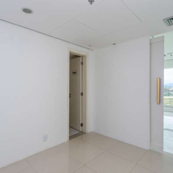 Conjunto/Sala à venda com 42m² no bairro Cristal em Porto Alegre - Foto 1