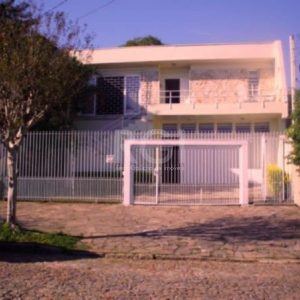 Casa à venda com 215m², 3 quartos, 2 vagas no bairro Chácara das Pedras em Porto Alegre - Foto 1