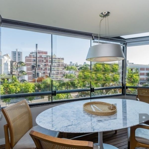 Apartamento à venda com 104m², 2 quartos, 1 vaga no bairro Petrópolis em Porto Alegre - Foto 1