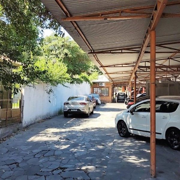 Loja à venda com 1.331m² no bairro Glória em Porto Alegre - Foto 1