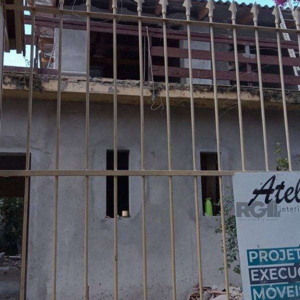 Casa à venda com 200m², 3 quartos, 2 vagas no bairro Passo d'Areia em Porto Alegre - Foto 1