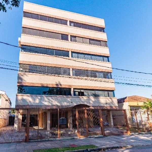 Apartamento à venda com 140m², 3 quartos, 1 suíte no bairro Passo d'Areia em Porto Alegre - Foto 1