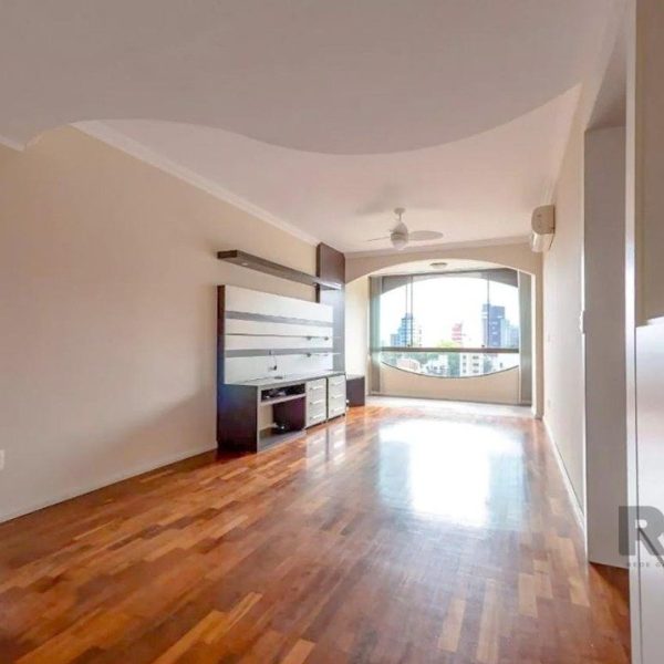 Apartamento à venda com 111m², 3 quartos, 1 vaga no bairro Petrópolis em Porto Alegre - Foto 1