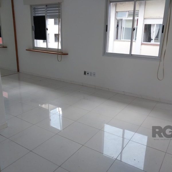 Apartamento à venda com 76m², 3 quartos, 1 vaga no bairro Higienópolis em Porto Alegre - Foto 1