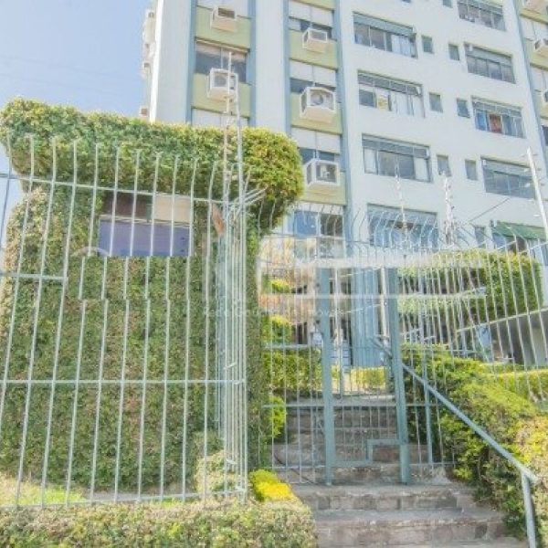 Apartamento à venda com 105m², 3 quartos, 1 suíte, 1 vaga no bairro Medianeira em Porto Alegre - Foto 1