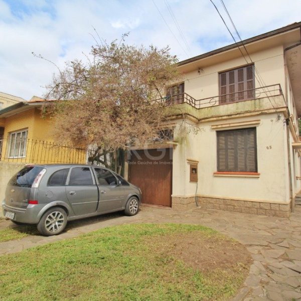 Casa à venda com 250m², 4 quartos, 3 vagas no bairro Glória em Porto Alegre - Foto 1