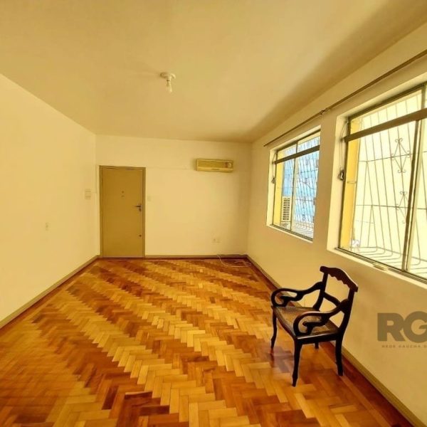 Apartamento à venda com 135m², 5 quartos no bairro Floresta em Porto Alegre - Foto 1