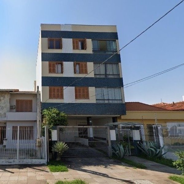 Apartamento à venda com 84m², 3 quartos, 1 suíte, 1 vaga no bairro Partenon em Porto Alegre - Foto 1